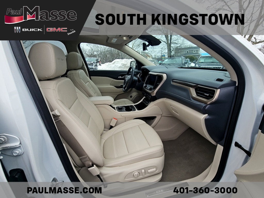 2023 GMC Acadia Denali