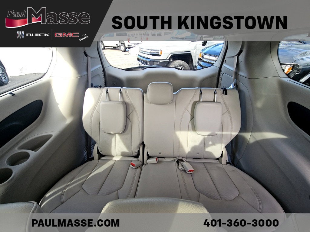 2021 Chrysler Pacifica Touring L