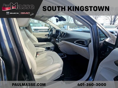 2021 Chrysler Pacifica Touring L