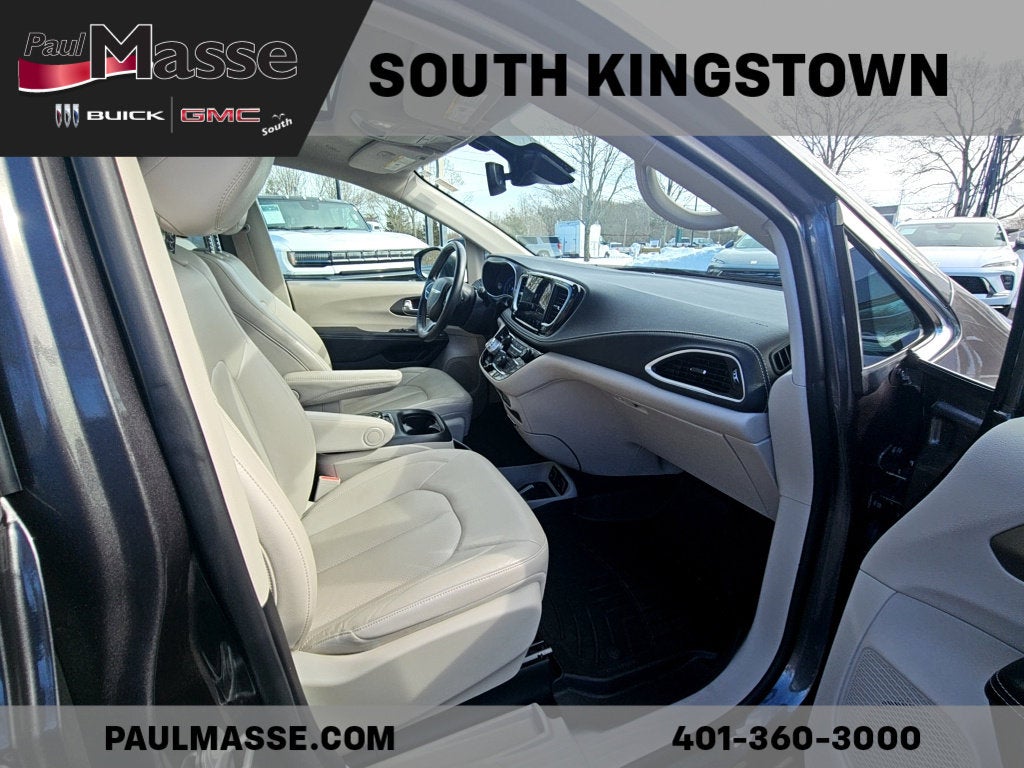 2021 Chrysler Pacifica Touring L