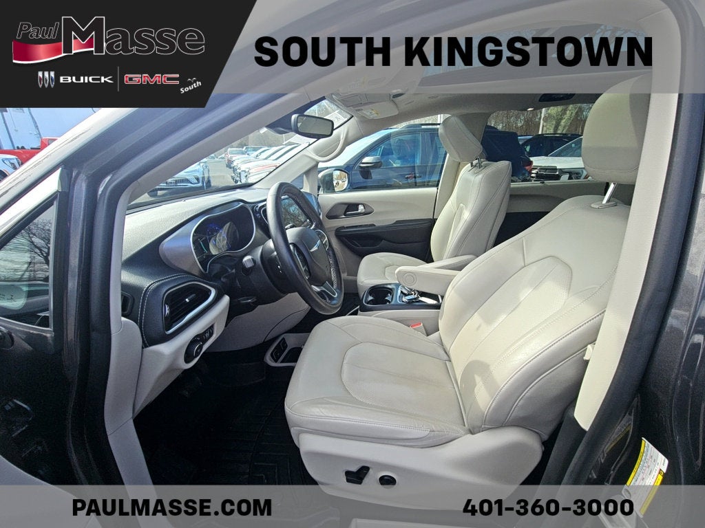 2021 Chrysler Pacifica Touring L