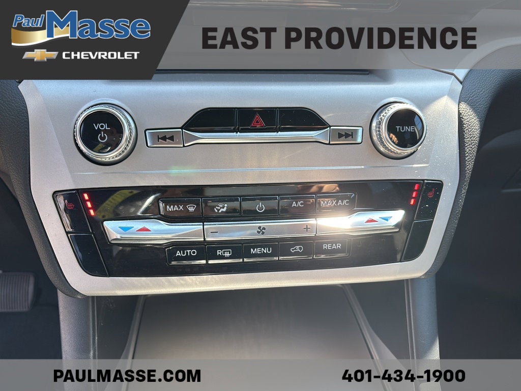 2023 Ford Explorer XLT 4WD