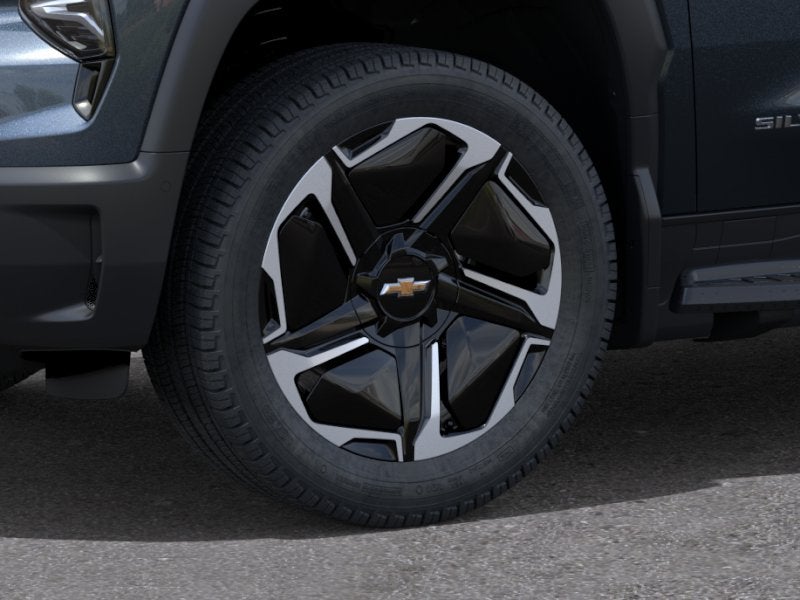 2026 Chevrolet Silverado EV LT - Photo 9