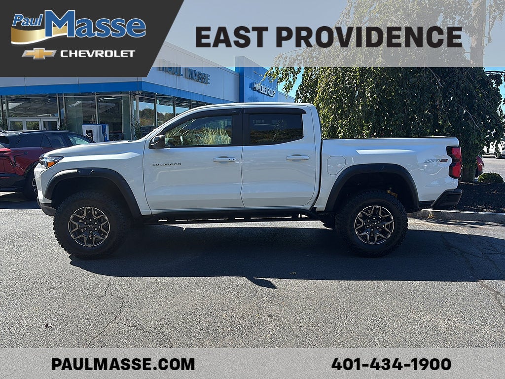 2024 Chevrolet Colorado ZR2 - Photo 4