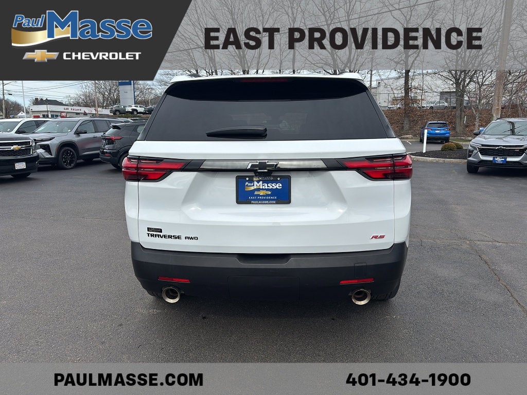 2023 Chevrolet Traverse Base