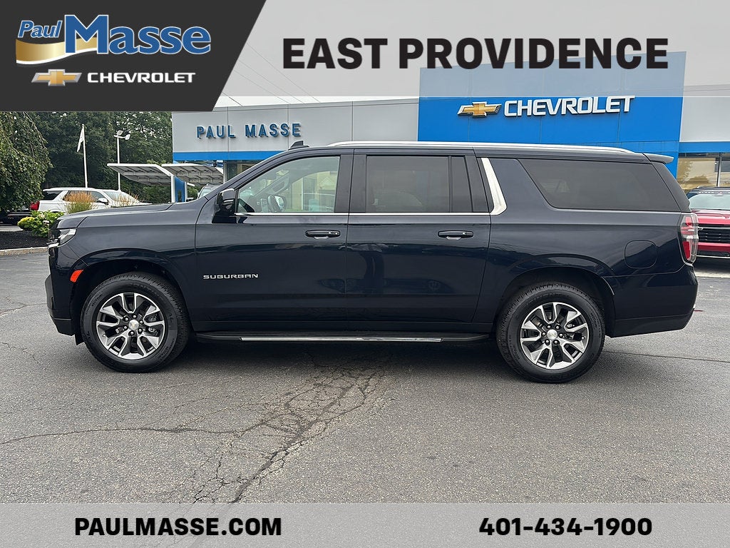 2023 Chevrolet Suburban 4WD LT