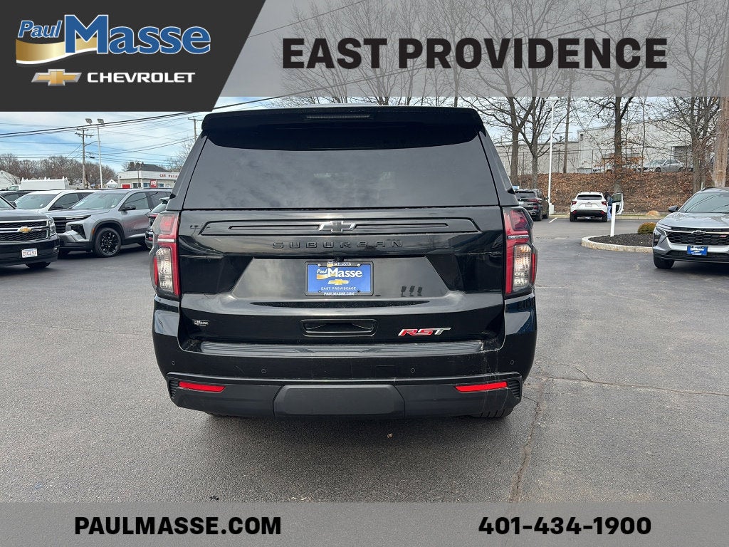 2023 Chevrolet Suburban 4WD RST