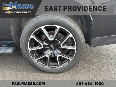 2023 Chevrolet Suburban 4WD RST