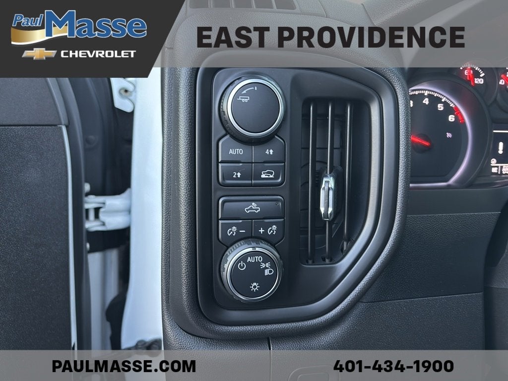 2022 Chevrolet Silverado 1500 Crew Cab Standard Box 4-Wheel Drive Custom