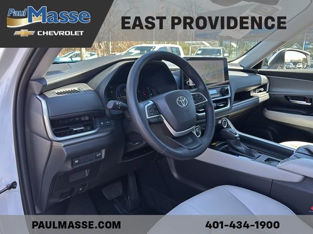 2025 Toyota Grand Highlander Base