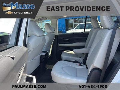 2025 Toyota Grand Highlander Base