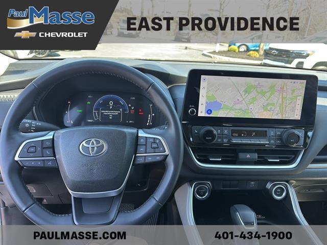 2025 Toyota Grand Highlander Base